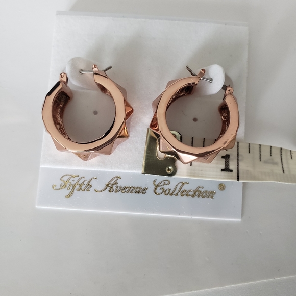 Fifth Avenue Collection Earrings - Picture 2 of 3